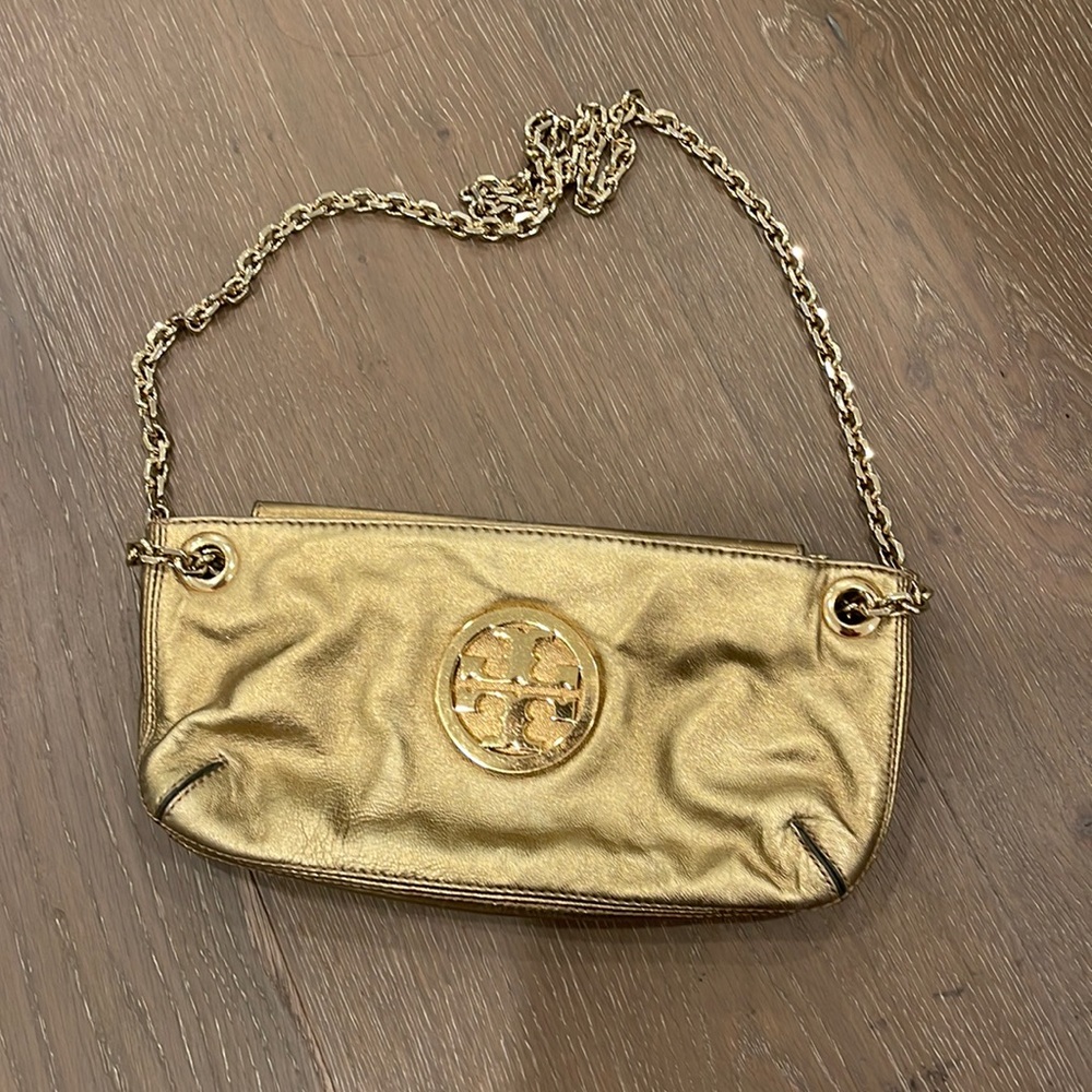 gold tory burch purse